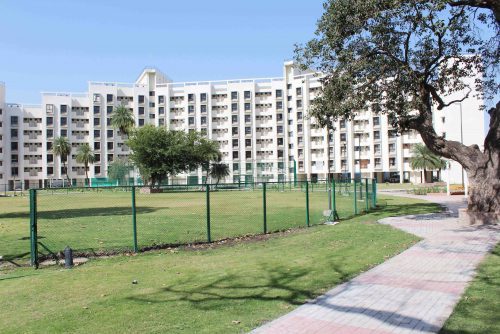 symbiosis-indore-hostel-campus-ground2-500x334